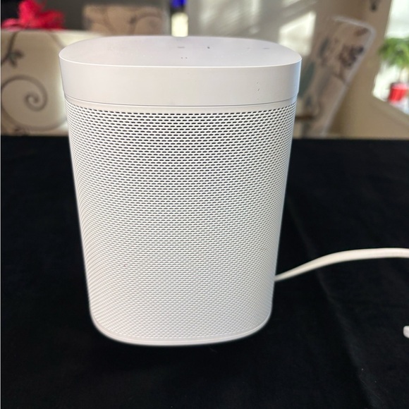 Sonos One, S2 WIFI Wireless Smart Speaker W/Alexa - Picture 3 of 8